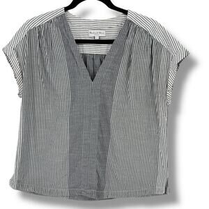 Michael Stars V Neck Striped Cotton V Neck Shirt Womens Sz Medium Cap Sleeve